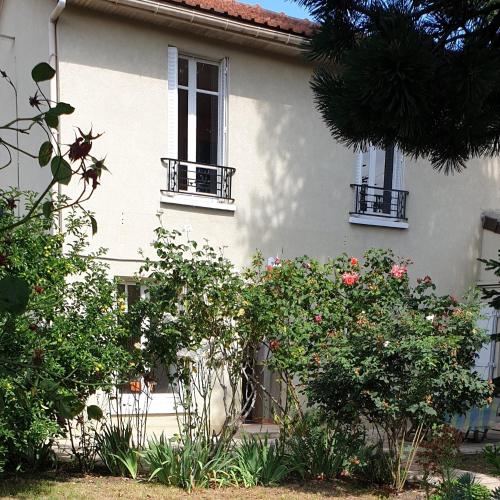 Maison de vacances à Sainte-Geneviève des Bois chambre d'hôte Étiolles