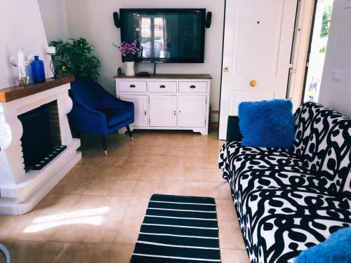  Villas Don Quijote, Unterkunft in Punta Prima