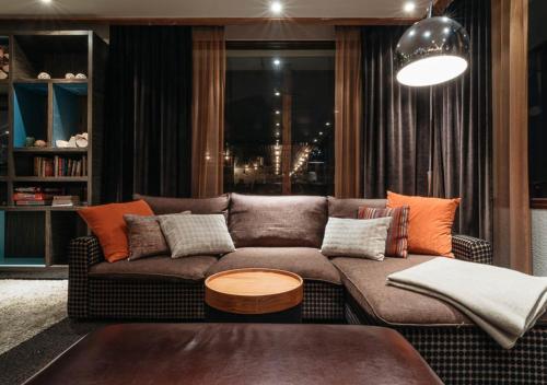 Közös társalgó / TV, Langley Hotel Le Petit Prince in L'Alpe d'Huez