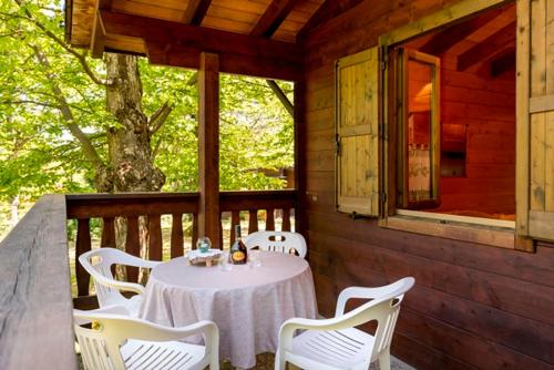 Balkons/terase, Glamping Villaggio Parco Dei Castagni 4 stelle in Montecreto
