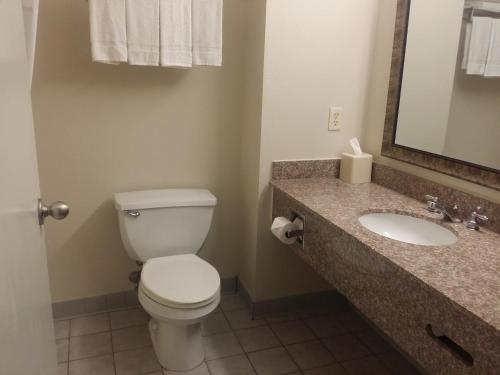 Quality Inn & Suites Schoharie near Howe Caverns