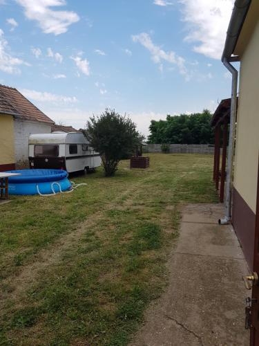  Kiara VENDÉGHÁZ in Köcsk