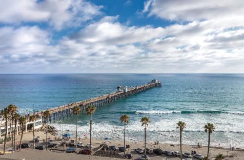 Club Wyndham Oceanside Pier Resort