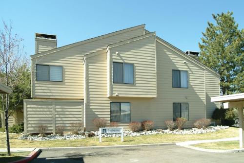 Club Lakeridge - image 8