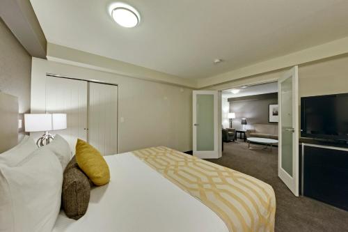 Coast Kamloops Hotel & Conference Centre