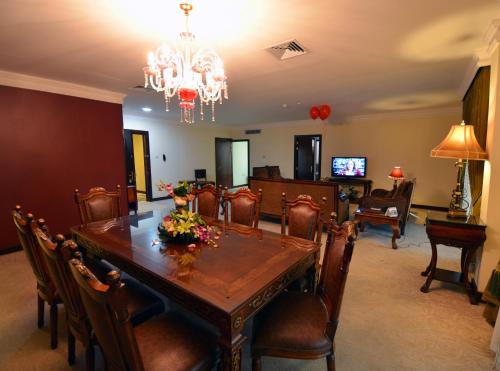 The Convention Center & Royal Suites Hotel photo 2
