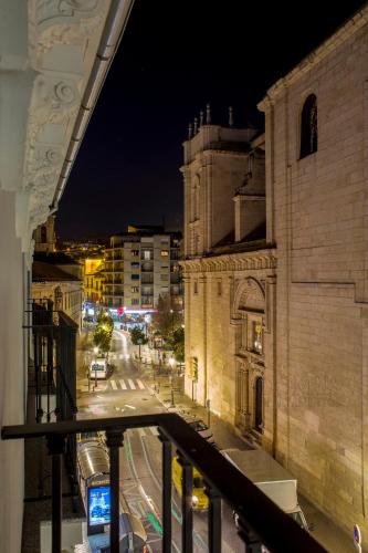 Domus Apartamentos Granada con parking gratuito en pleno centro - image 6