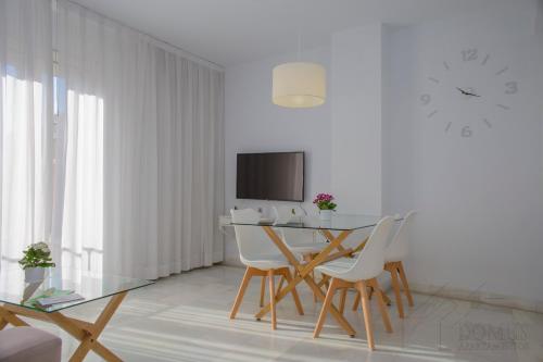 Domus Apartamentos Granada con parking gratuito en pleno centro