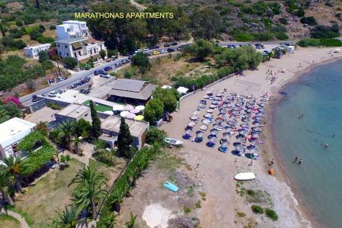 Apartment with sea view and balcony 60m from beach
