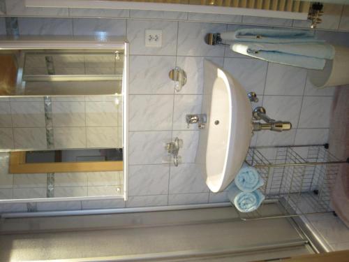 Haus am Dorfplatz Room Type - One-Bedroom Apartment with Balcony Haus am Dorfplatz Room Type - One-Bedroom Apartment with Balcony