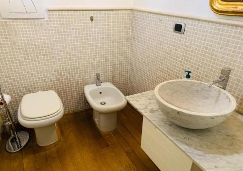 whouse suite GOLD TOWERS - image 13