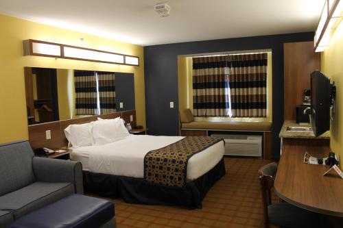 Microtel Inn & Suites by Wyndham Kearney