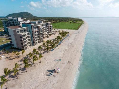 . Playa Caracol Residences