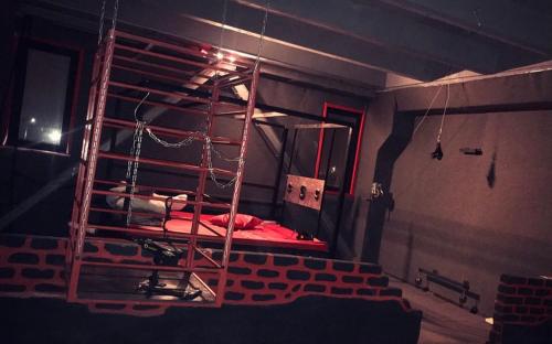 Chelyabinskdagi BDSM klublari Chelyabinskdagi BDSM klublari