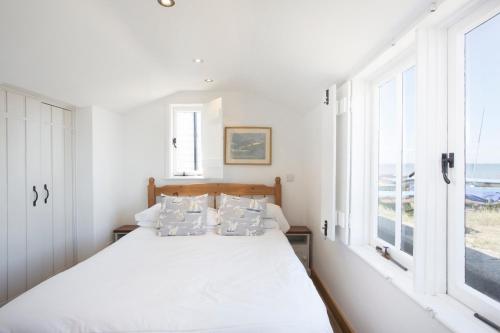 Whitstable Fisherman's Huts Whitstable Fisherman's Huts