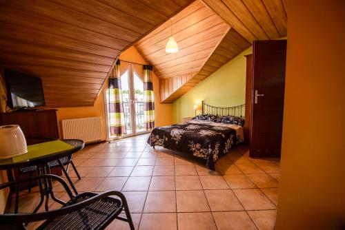 1 double bed