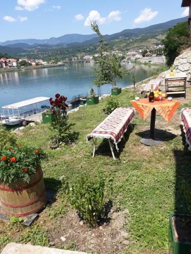 Apartment Lotika - image 12