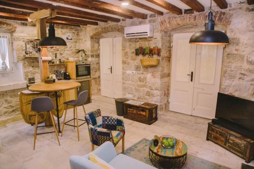 5 minutes walk ART, Spalato (Split)
