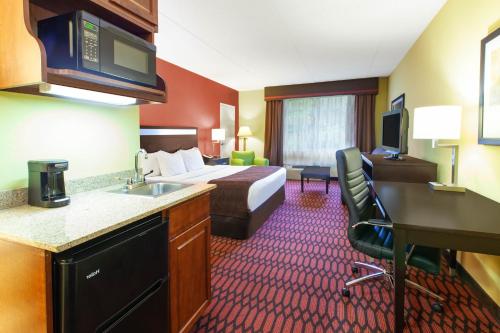 Baymont by Wyndham Harrisburg in Harrisburg, USA