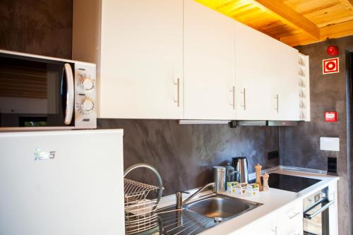 บริการและสิ่งอำนวยความสะดวก, Caparica Azores Ecolodge in บิสโกยโตส