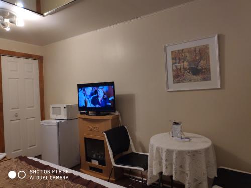 Queen Room with Spa Bath