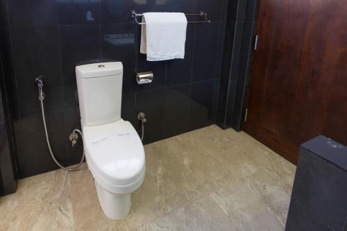 Ванная комната, Ovi Court City Apartments Nuwara Eliya in Нувара-Элия
