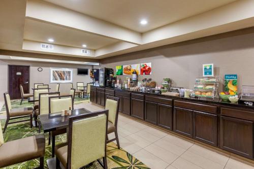 Quality Inn & Suites Durant