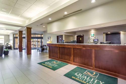 Quality Suites Milwaukee Airport