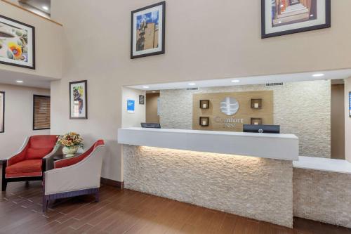 Comfort Inn Santa Fe South - 로비
