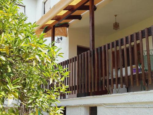  TELEMACHOS - LYKOYRGIA HOUSE BY THE BEACH in Kalamos