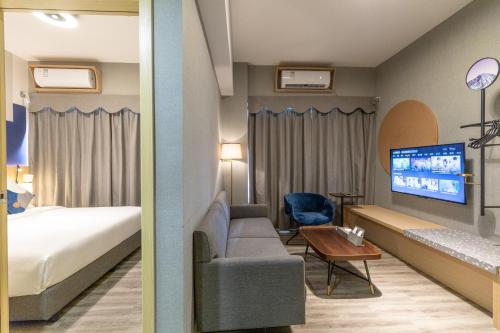Imin Hotel photo 4