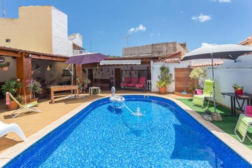  Casa Pilar con piscina in Teror
