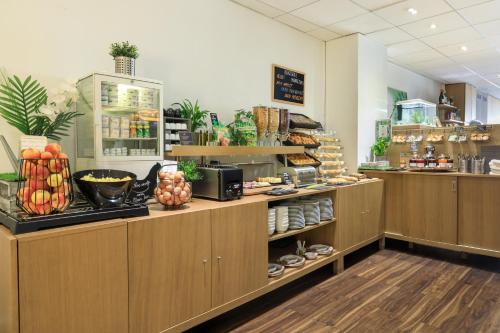Food and beverages, Matabi Hotel Toulouse Gare by HappyCulture in Toulouse