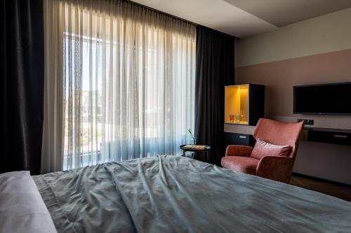 Maestro Design Hotel - image 3