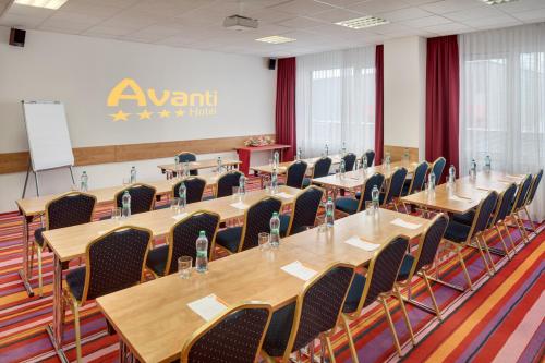 Avanti Hotel - image 3