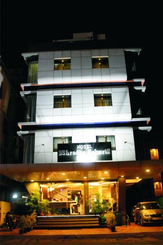 Hotel Shradha Saburi Palace