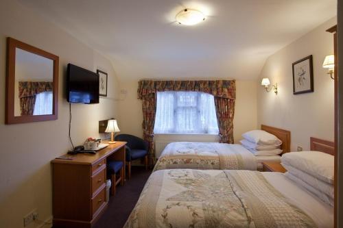 Clifton Bridge Guesthouse - image 9