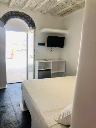  Air Rooms Mykonos in Aggelika