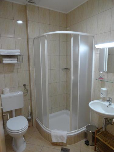 Rooms K - image 4