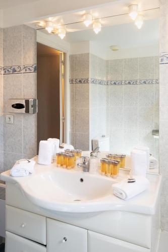 SOWELL RESIDENCES Les Mazets - image 2