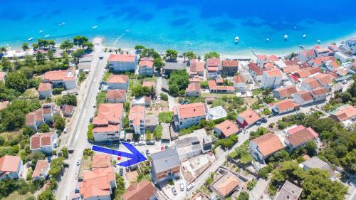  Apartments Latkovic in Zaostrog