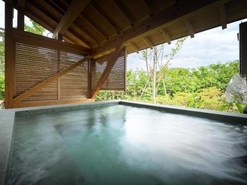 Superior Room with Tatami Area and Open-Air Bath - Ocean View - Annex