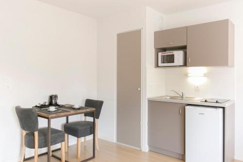 Cocina, Zenao Appart'hotel Troyes in Troyes