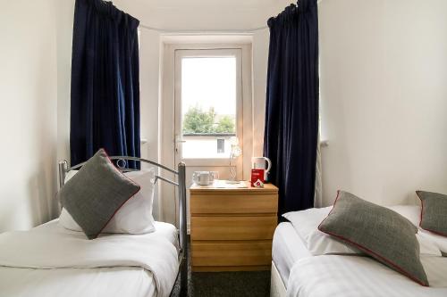 Stratford Hotel - image 12