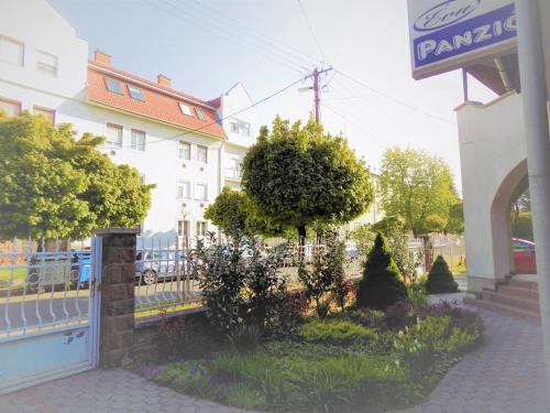 Entrance, Eva Vendeghaz in Kaposvar