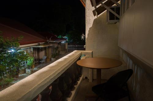 Ban công/sân hiên, RedDoorz @ Calceta Street Cogon in Bohol