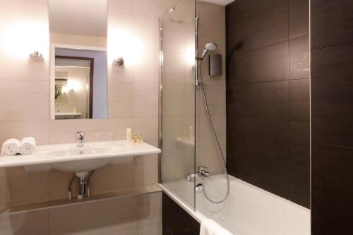 Best Western Plus Hotel Du Parc Chantilly - image 3