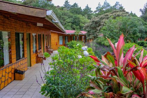 El Bosque Trails & Eco-Lodge