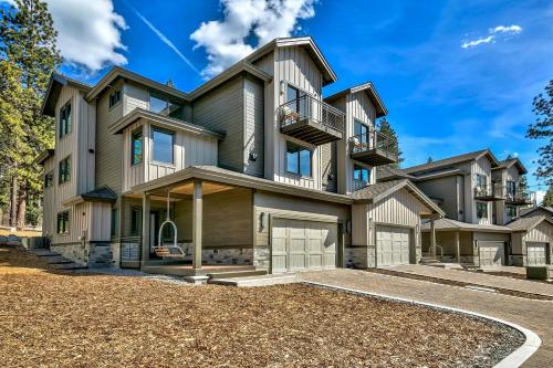 5 Bedroom Mountain Modern Home - Must See! Townhouse - image 7