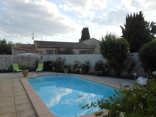 MAISON 3 Chambres avec piscine au calme proche de Nimes photo 16